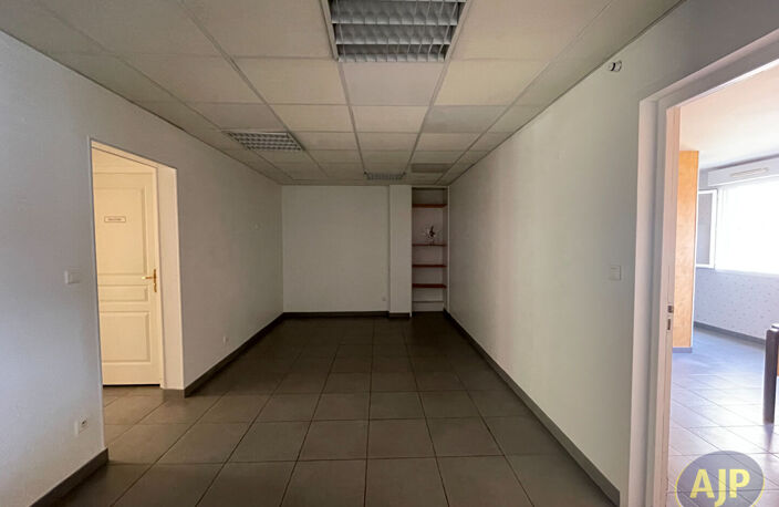 Appartement Saintes 3 pièce(s) 86.90 m2 — photo 5
