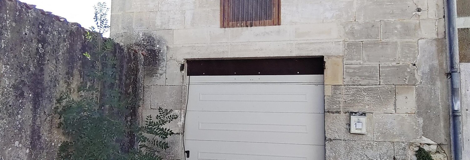 Garage   m² à vendre à Saint-Genis-de-Saintonge (17240)