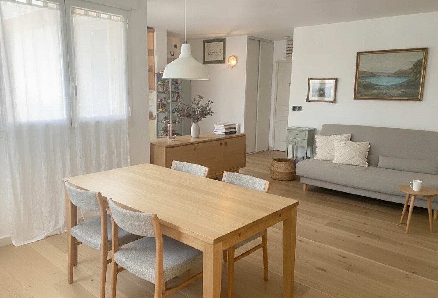 Exclusivité - Beau 2 pièces avec terrasse et parking en supp — photo 1
