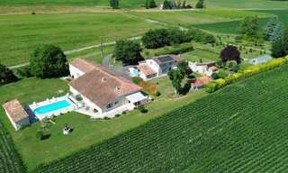 Maison 10 Pièces 314 m² à vendre à Berneuil (16480)