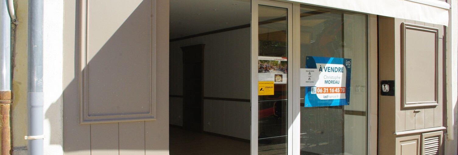 Commerce  52 m² à vendre à Mèze (34140)