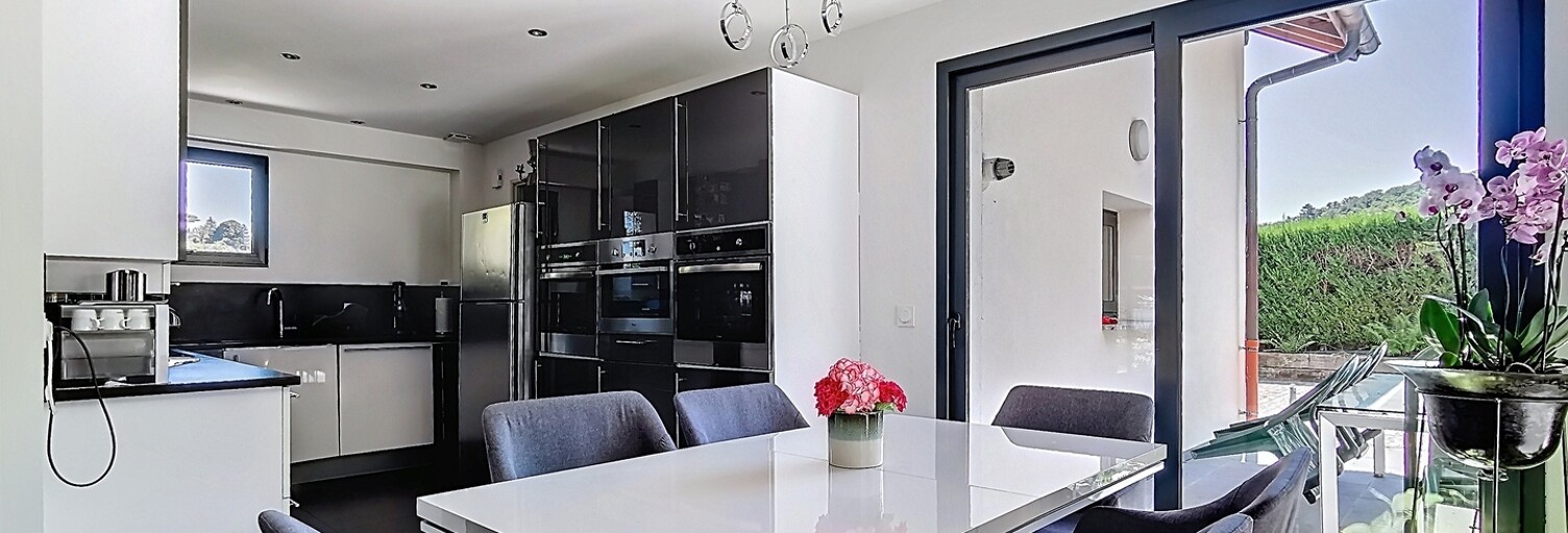 Maison 5 Pièces 135 m² à vendre à Monnetier-Mornex (74560)