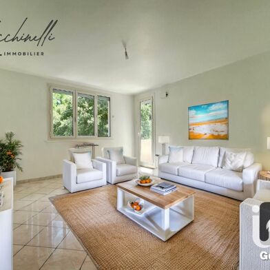 Appartement 4 pièces 179000 €