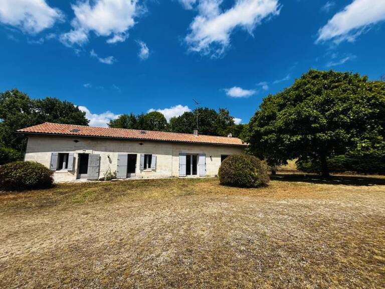 Maison en pierre de 7 pièces principales — photo 1