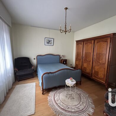 Appartement 3 pièces 151500 €