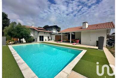 Maison 7 pièces 739000 €