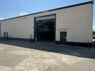 Location Local d'activités 480 m&sup2; — photo 2
