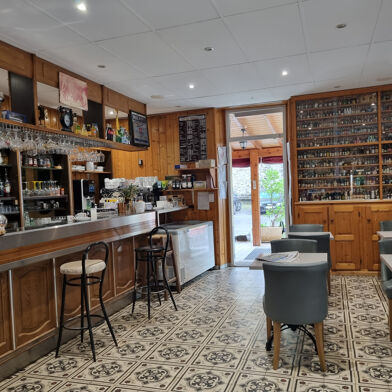 Commerce  594000 €