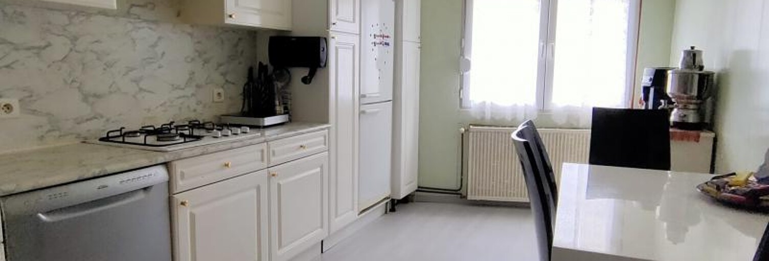 Immeuble  233 m² à vendre à Bourbonne-les-Bains (52400)