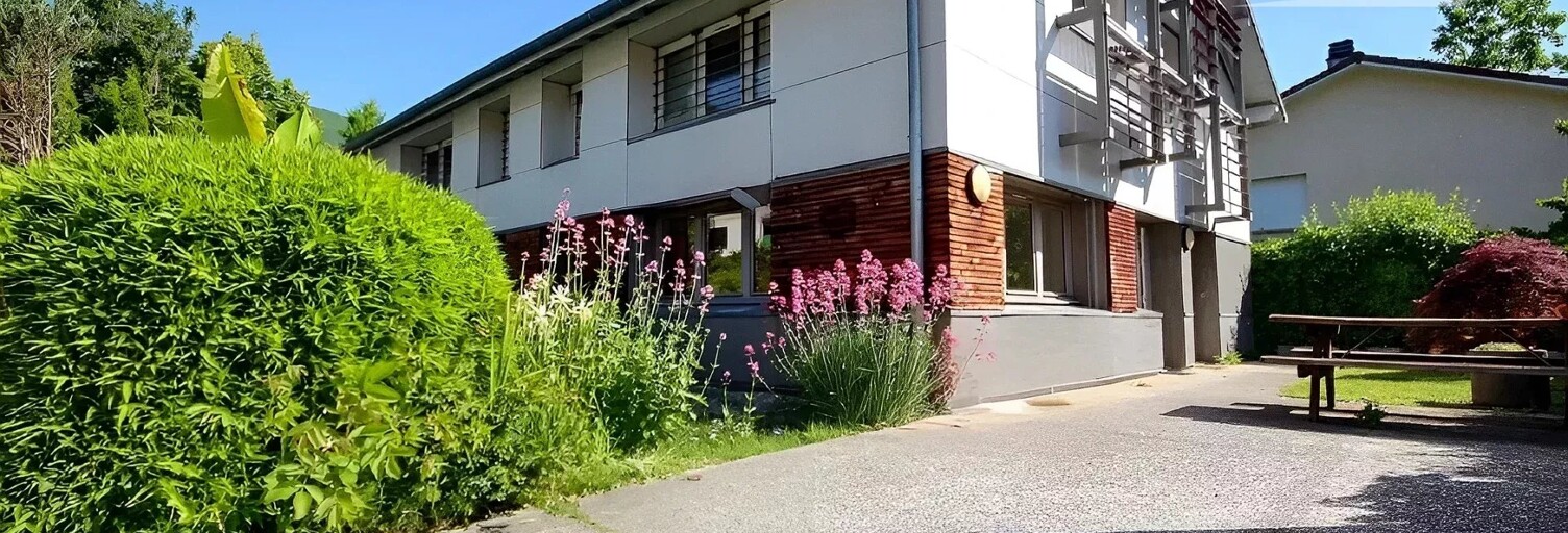 Commerce  95 m² à louer à Meylan (38240)