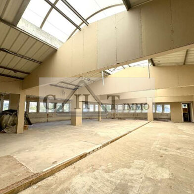 Local industriel  1350000 €