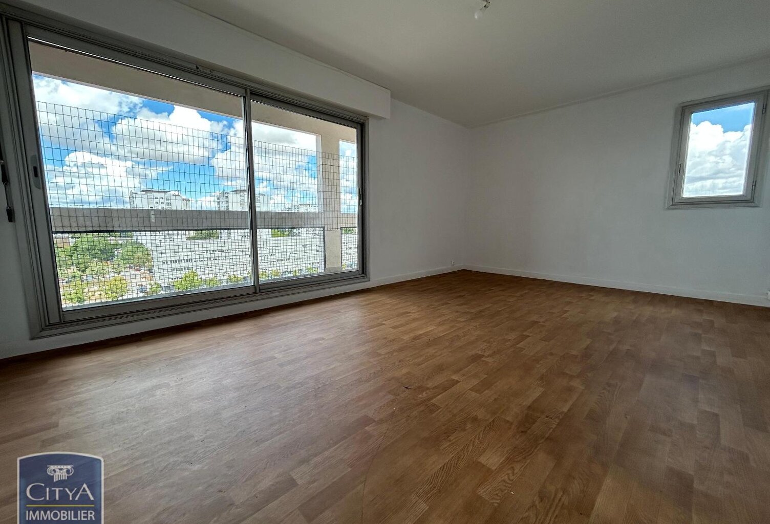 Vente appartement 4 pièces 89 m² Poitiers (86000) — photo 1