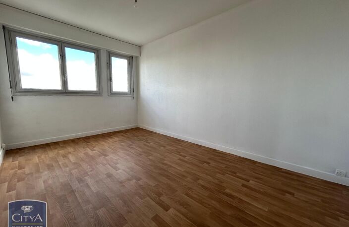 Vente appartement 4 pièces 89 m² Poitiers (86000) — photo 4