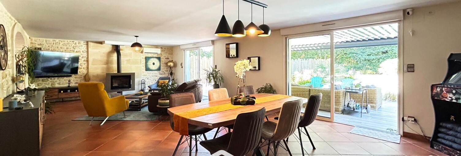 Maison 8 Pièces 223 m² à vendre à Vayres (33870)