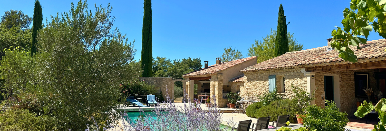 Maison 6 Pièces 200 m² à vendre à Lacoste (84480)