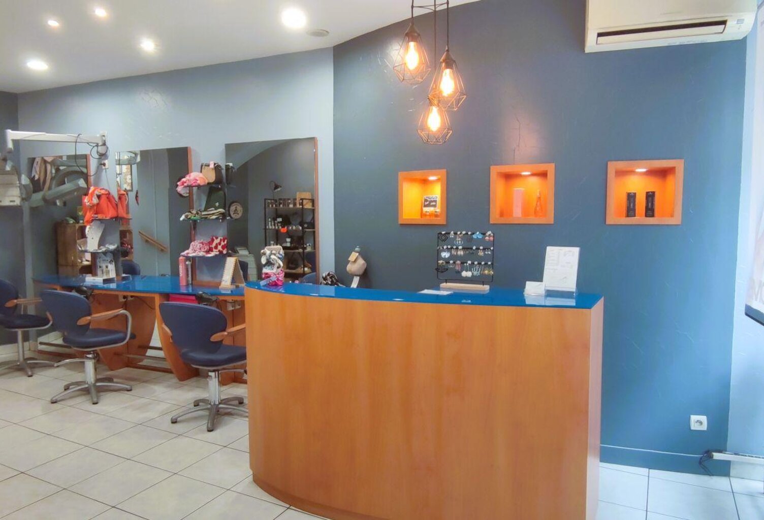 Vente Murs commerciaux 100 m&sup2; — photo 1