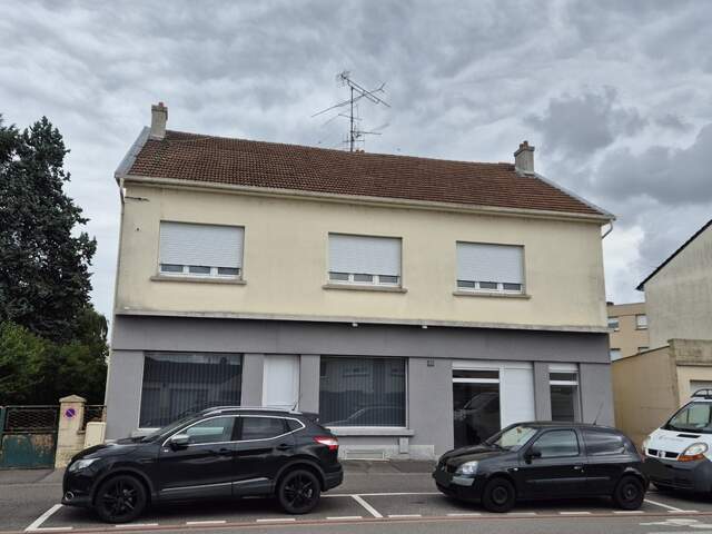 Maison individuelle avec local commercial — photo du bien