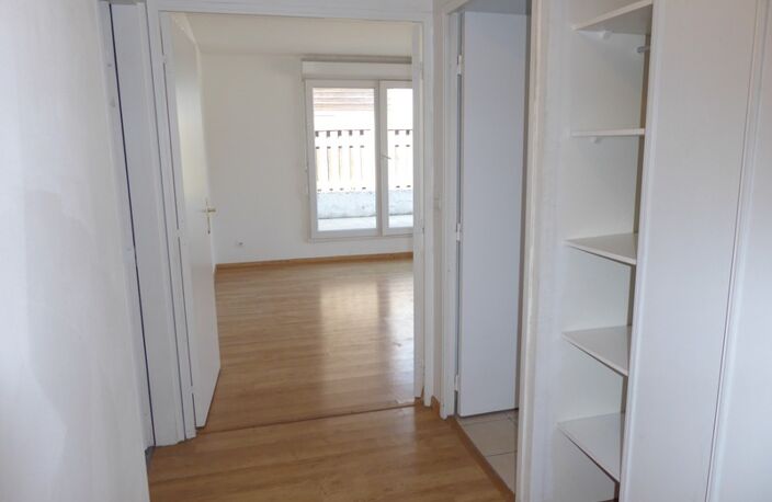 Chartres agglomération bel appartement  3 chambres Terrasse triple exposition de 60m2 — photo 2