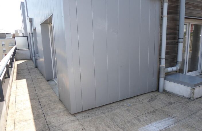 Chartres agglomération bel appartement  3 chambres Terrasse triple exposition de 60m2 — photo 4
