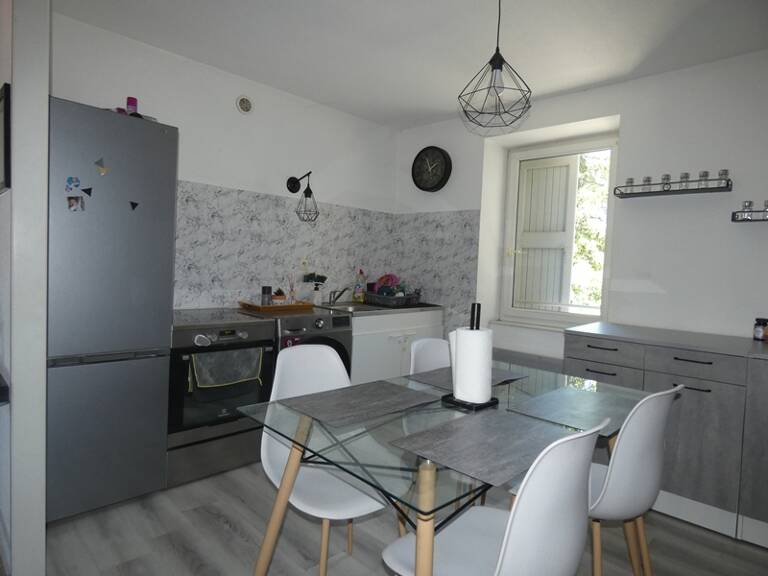 Appartement T3 avec balcon, cave et grenier — photo 1