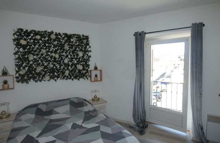 Appartement T3 avec balcon, cave et grenier — photo 4