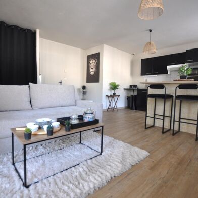 Appartement 3 pièces 142000 €