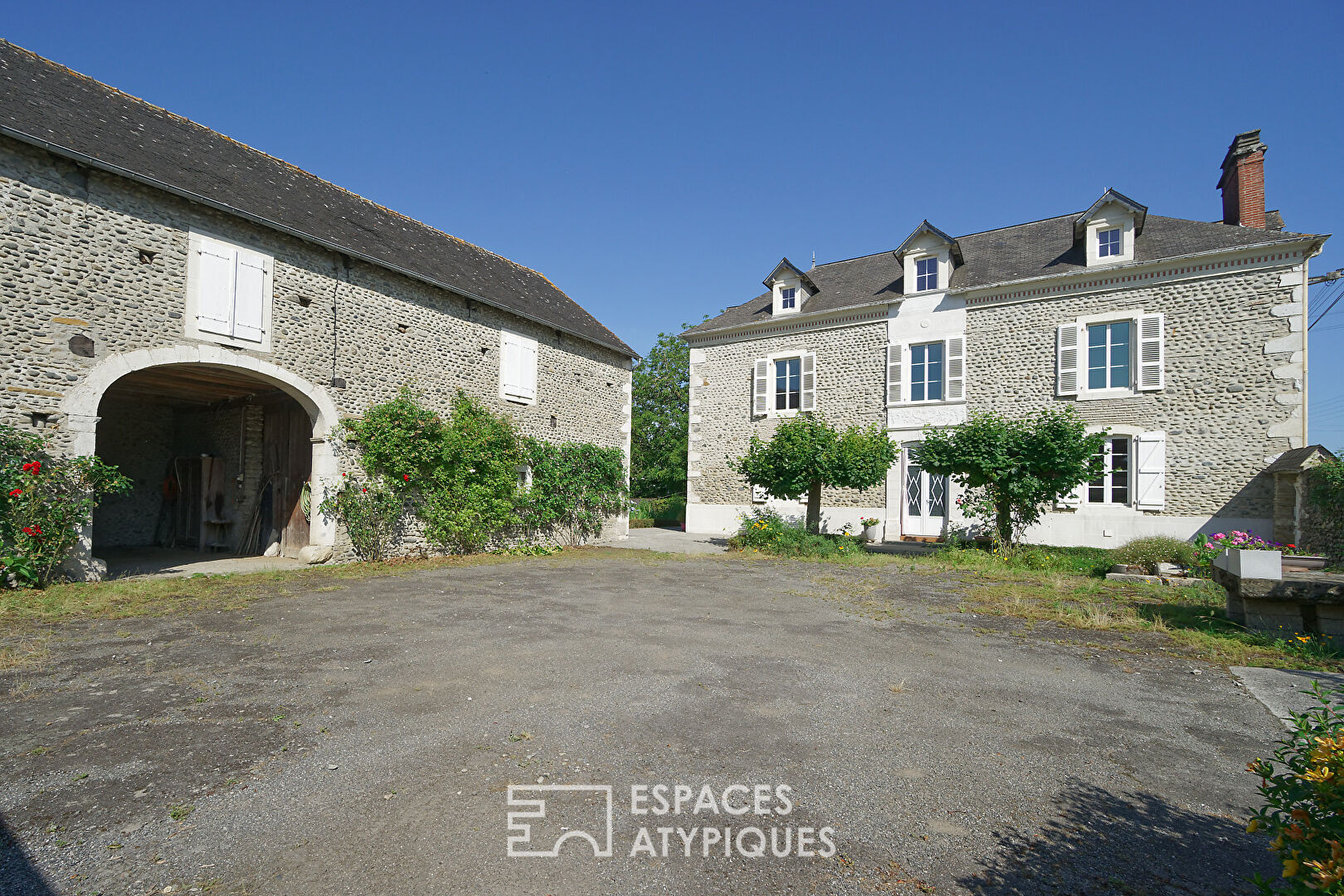 Villa / Maison  T8 à vendre Meillon 64510