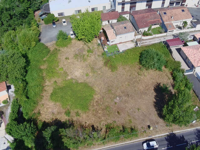 Martignas - Terrain à bâtir de 1 159 m² ? Proximité centre-ville — photo du bien