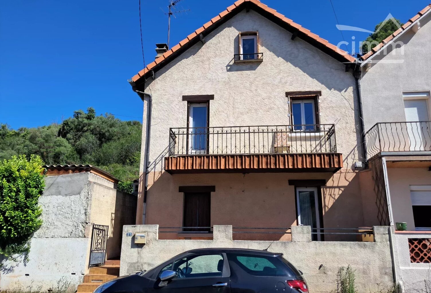 A vendre maison de village avec cour, terrasse et garage — photo 1