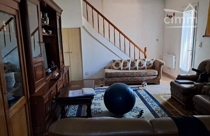A vendre maison de village avec cour, terrasse et garage — photo 4