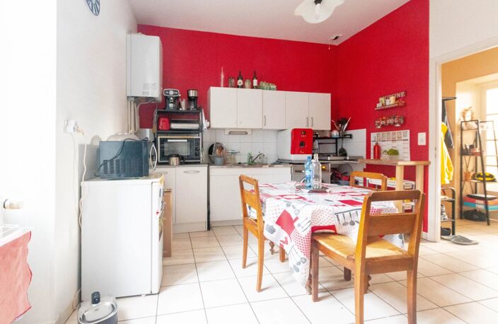 Immeuble de rapport centre ville Saint Pourçain sur Sioule — photo 5