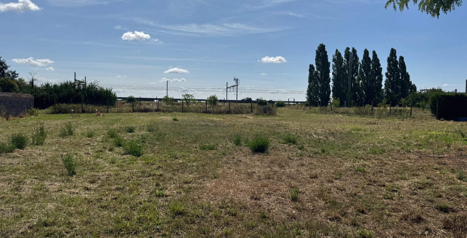 Terrain à vendre – 1 160 m² – Artenay (45410) – 58 000 € — photo 1