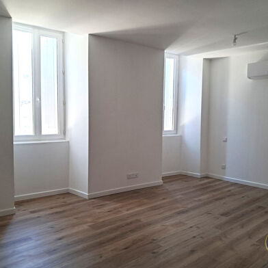 Appartement 1 pièces 370 €