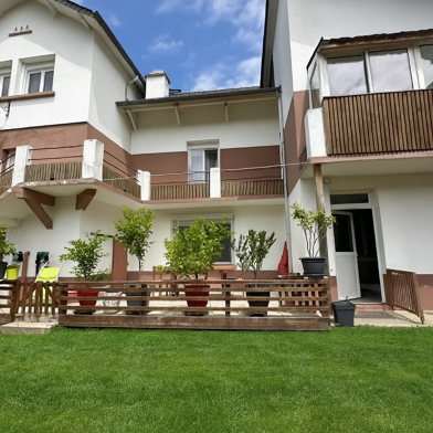 Maison 10 pièces 250000 €