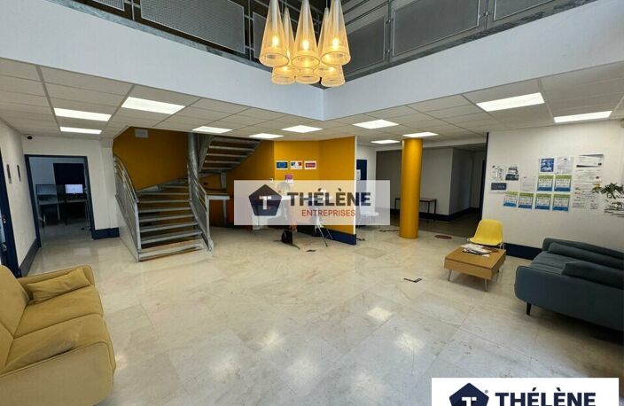 BUREAUX à LOUER — photo 2