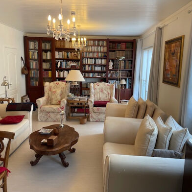 Immeuble  647900 €