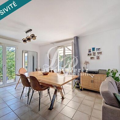 Maison 4 pièces 300000 €