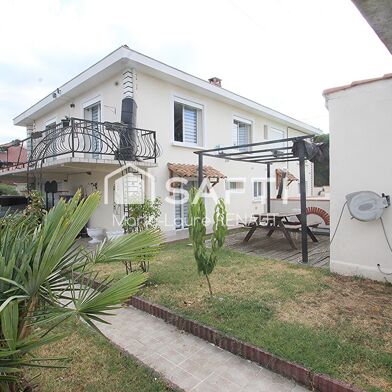 Maison 7 pièces 325000 €