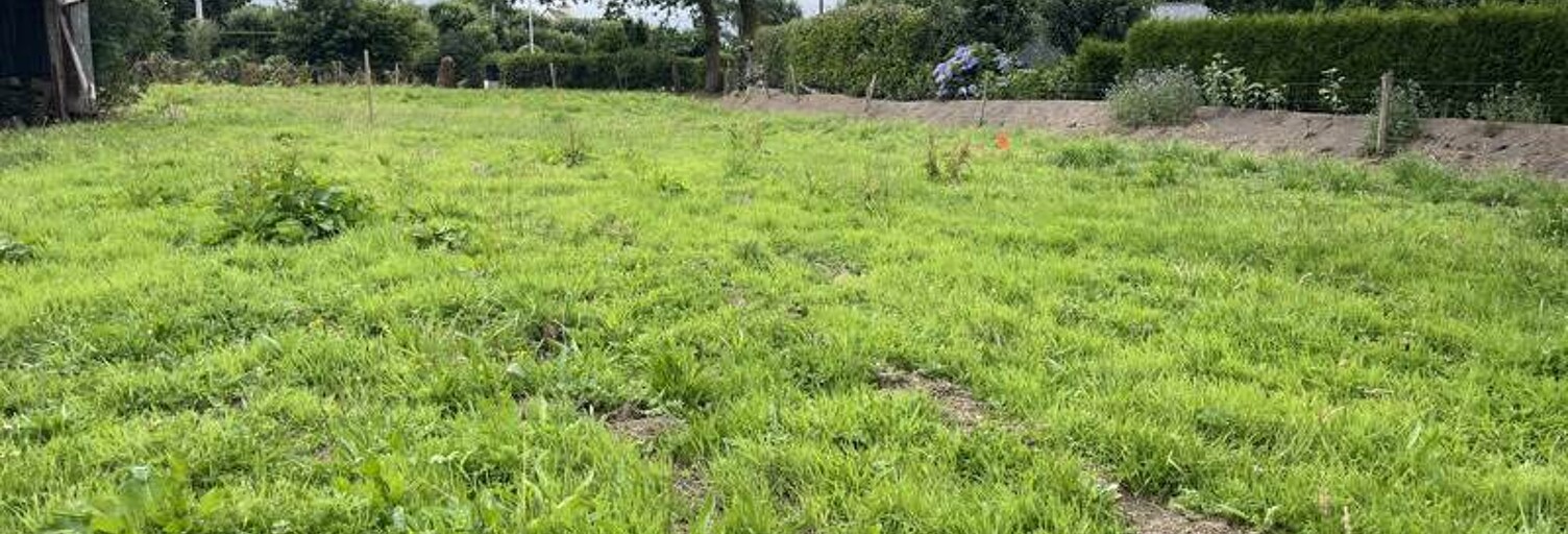 Terrain  1102 m² à vendre à Ploudiry (29800)