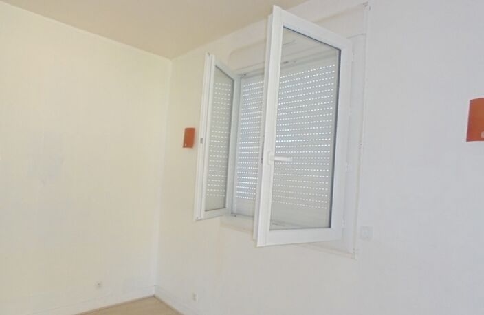 Vente maison 3 pièces 114 m² Dun-le-Palestel (23800) — photo 5