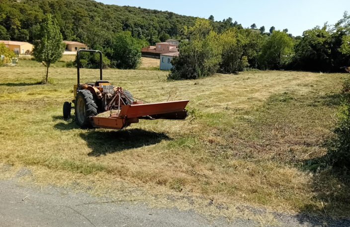 VENTE - TERRAIN - 1572 M2 - ROUSSON — photo 3