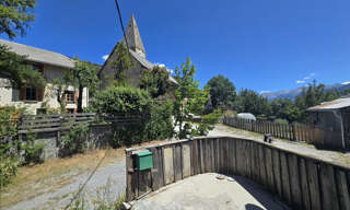 Immeuble  141 m² à vendre à Les Thuiles (04400)