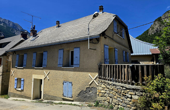 Charmante Maison de Village avec 3 Appartements - Proche Bar — photo 2