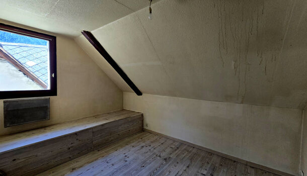 Immeuble  à vendre Thuiles (Les) 04400