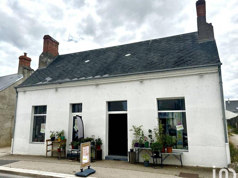 Vente Local d'activités 110 m&sup2; — photo 1