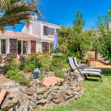 Maison 10 pièces 732000 €