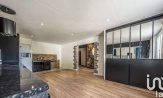 Maison 9 Pièces 244 m² à vendre à Bernay-Saint-Martin (17330)