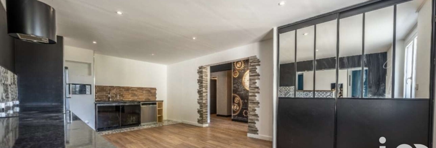 Maison 9 Pièces 244 m² à vendre à Bernay-Saint-Martin (17330)