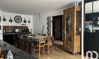 Maison 9 Pièces 244 m² à vendre à Bernay-Saint-Martin (17330)