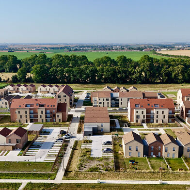 Appartement 4 pièces 306000 €